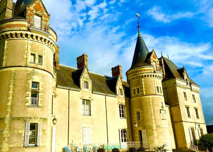 Château De La Pervenchère Des Cavaliers *