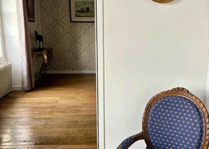 Château De La Pervenchère Des Cavaliers Casson